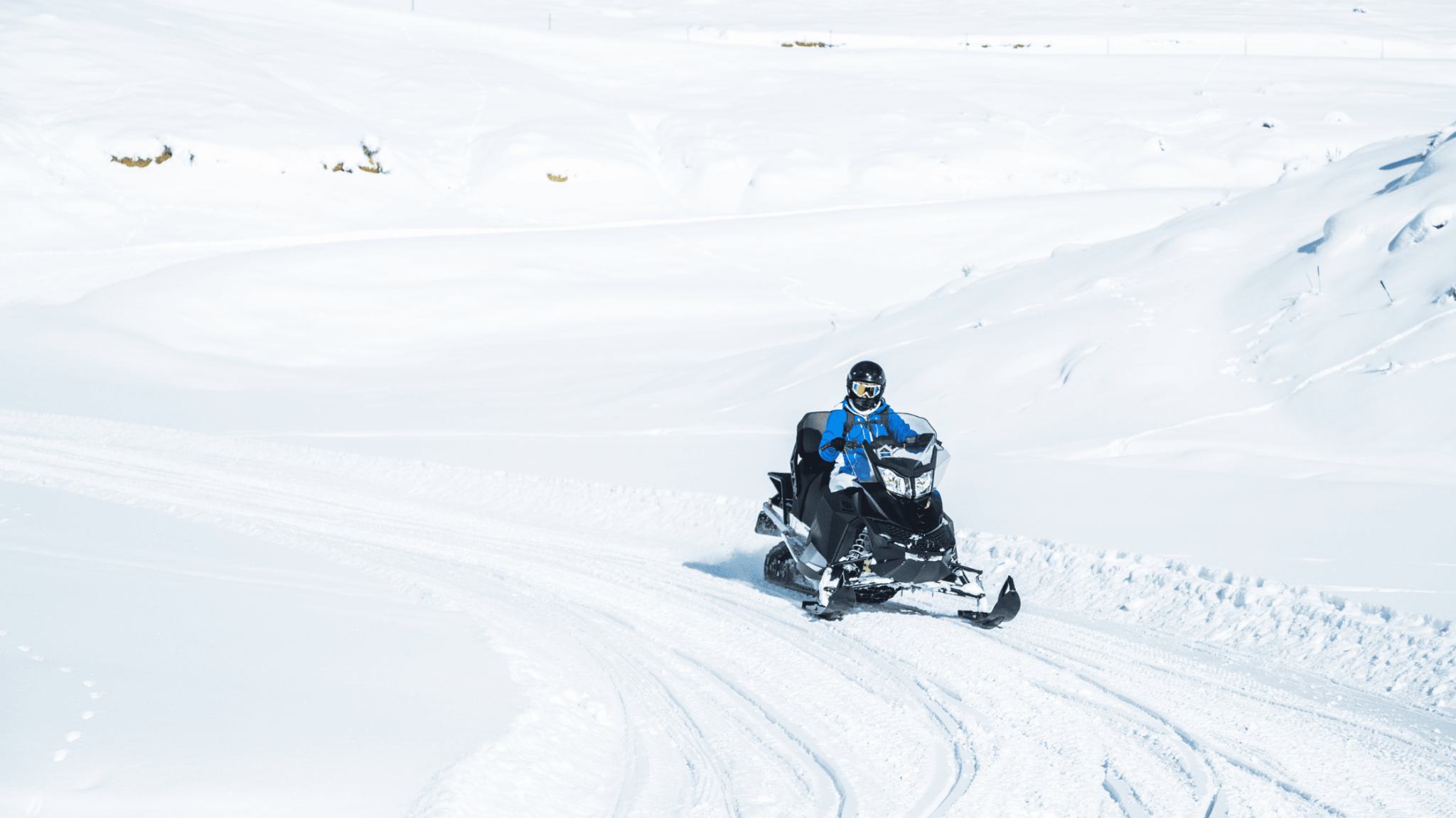 7 Tips for Safe Snowmobiling Rozon Insurance